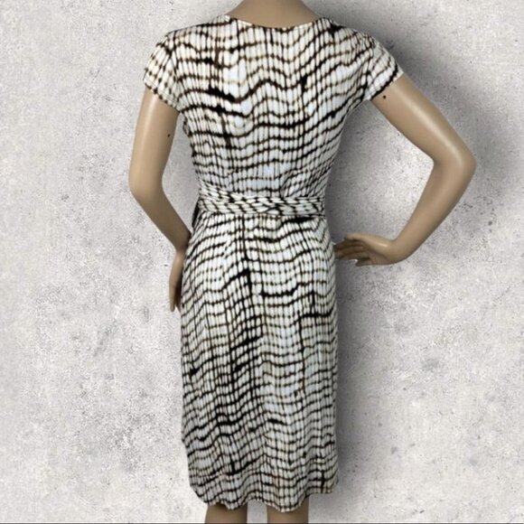 Ann Taylor Animal Print Wrap Dress Midi Belt‎ Tie Waist XS Brown White V-Neck - Picture 3 of 15